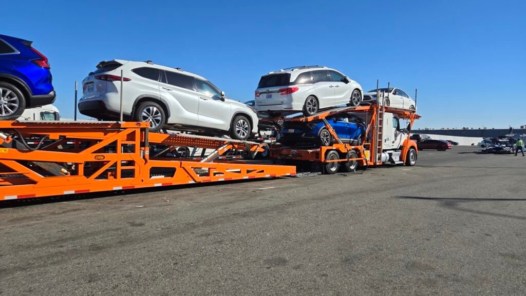 Ship2China集团旗下的168 Car Shipping正好提供美国跨州汽车托运服务,过去多年已协助数千位客户完成东西海岸汽车托运。 汽车托运费用主要取决于运输距离,根据历年统计,每英里托运费用约在$0.5至$1.5美元之间,距离越长,单价反而越划算,以洛杉矶到纽约约2700英里的距离来说,托运费约为$1,300–$2,000美元,运车价格根据季节、路况、出发地的偏远程度也会影响报价,有兴趣的客户可直接联系168 Car Shipping询价。 Ship2China集团旗下的168 Car Shipping正好提供美国跨州汽车托运服务,过去多年已协助数千位客户完成东西海岸汽车托运。 汽车托运费用主要取决于运输距离,根据历年统计,每英里托运费用约在$0.5至$1.5美元之间,距离越长,单价反而越划算,以洛杉矶到纽约约2700英里的距离来说,托运费约为$1,300–$2,000美元,运车价格根据季节、路况、出发地的偏远程度也会影响报价,有兴趣的客户可直接联系168 Car Shipping询价。